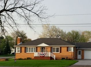 1181 W Hampton Rd, Essexville, MI 48732