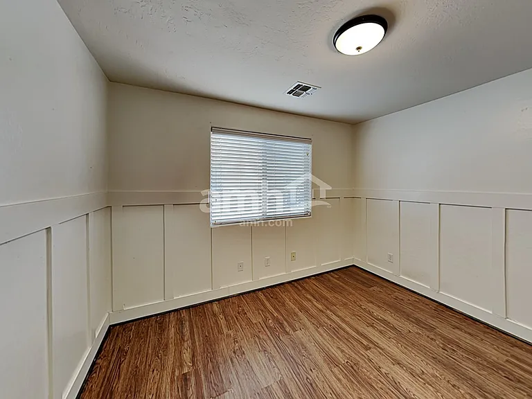 9817 E Escondido Ave — Photo 11