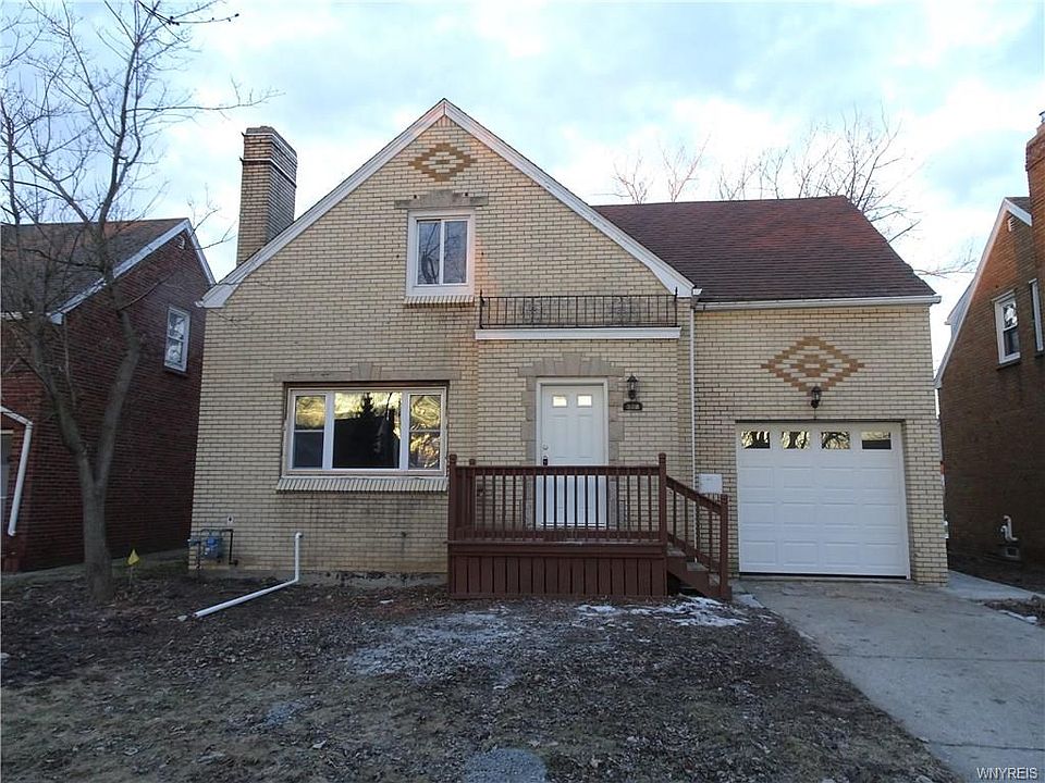 1st image of 372 Fayette Ave