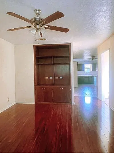 2817 Fairfield Avenue - 1 — Photo 4