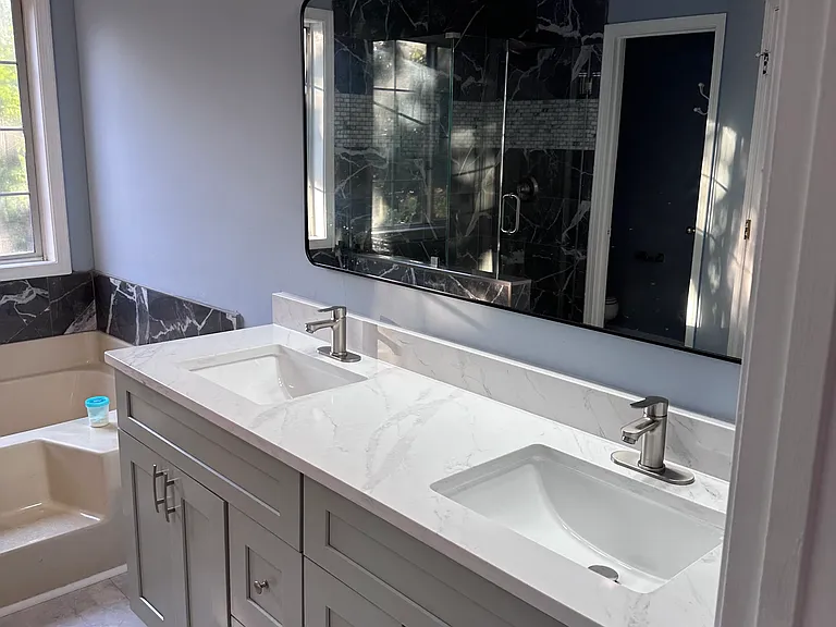 545 River Overlook Dr — Photo 2