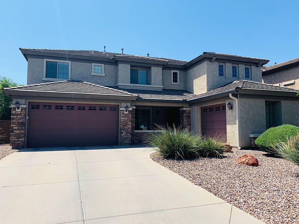 1st image of 44557 W Granite Dr
