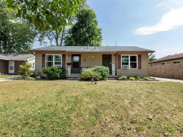 1400-1402 Illinois Dr, Midland, MI 48642