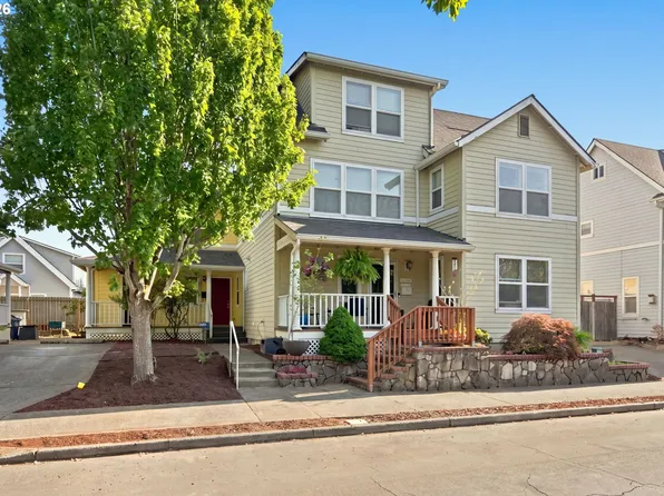 512 NE Roselawn St, Portland, OR 97211