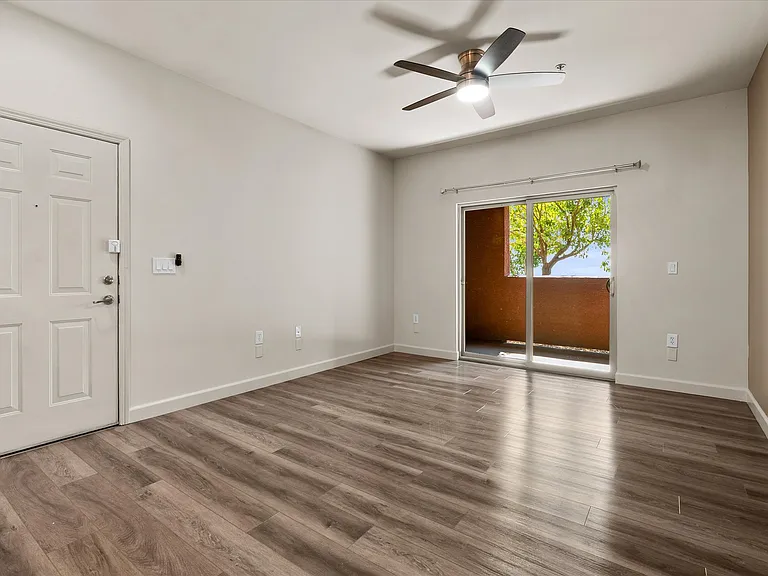 The View Apartments — Photo 53