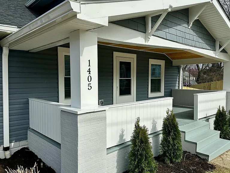 1405 Anderson St — Photo 2