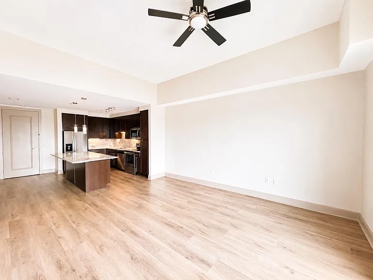 9787 Katy Fwy #1716 — Photo 4