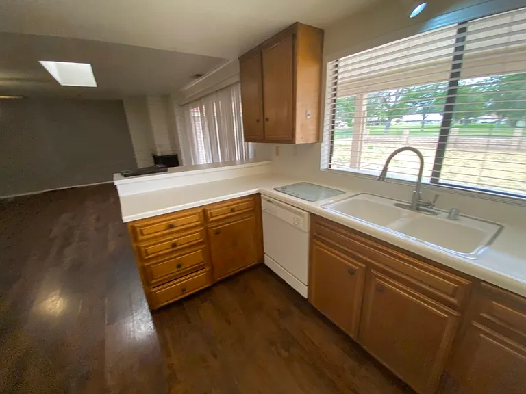 12750 Rolling Ridge Dr — Photo 8