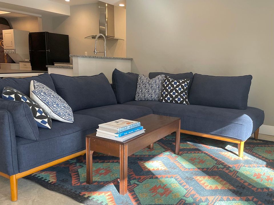 furnishings included