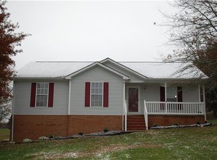 282 Greenfield Ln, Castalian Springs, TN 37031