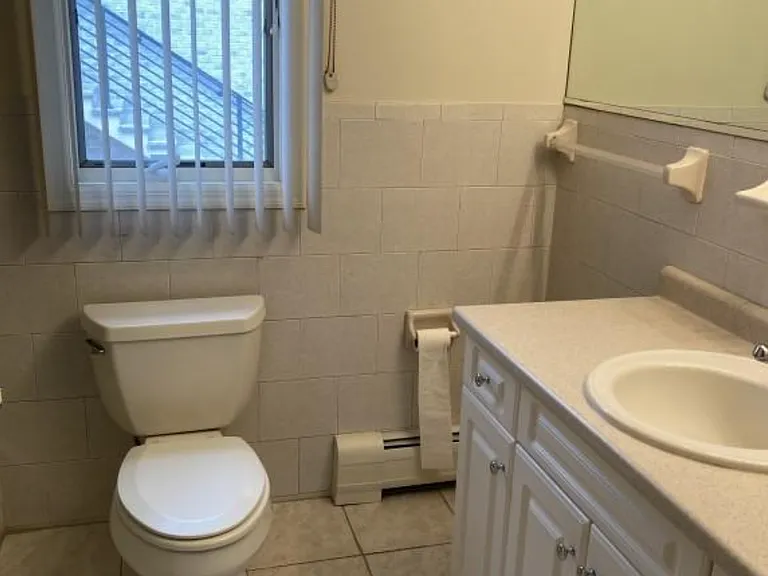 843 Pleasantview Ter #2 — Photo 4