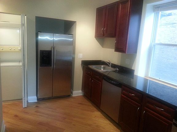 4th image of 3610 W Wilson Ave #1