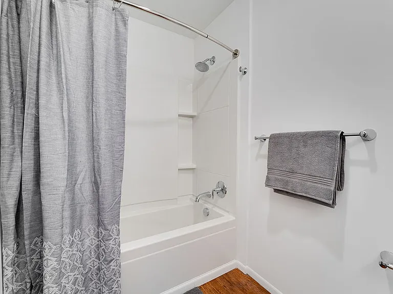 253 Academy — Photo 13