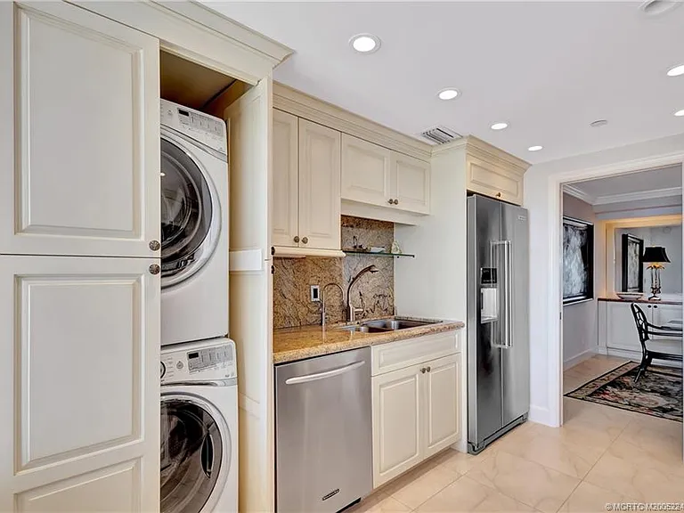 500 Ocean Dr #W-11 — Photo 25