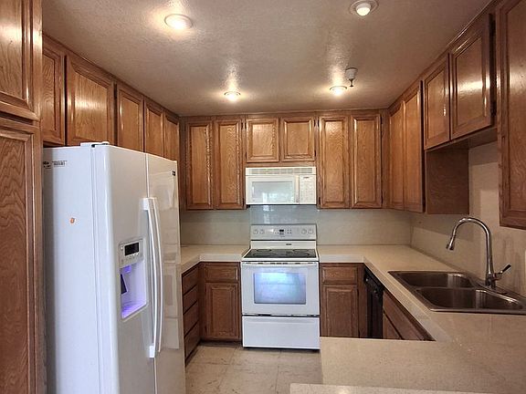 2nd image of 5765 Friars Rd Unit 169