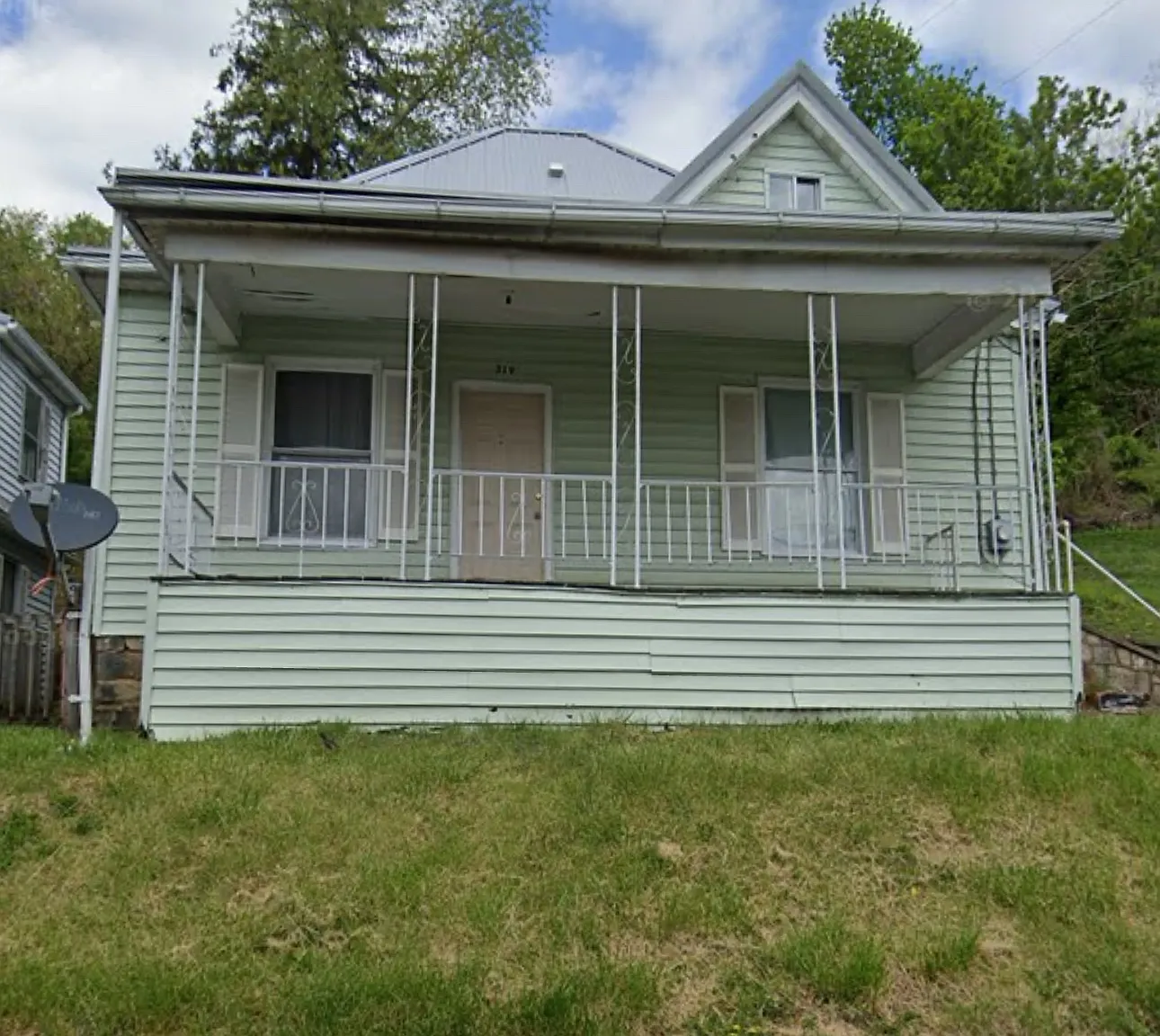 2 bed, 924 sqft, $975 — Photo 2