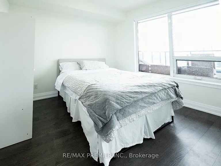 3600 Highway 7 Rd #211 — Photo 7