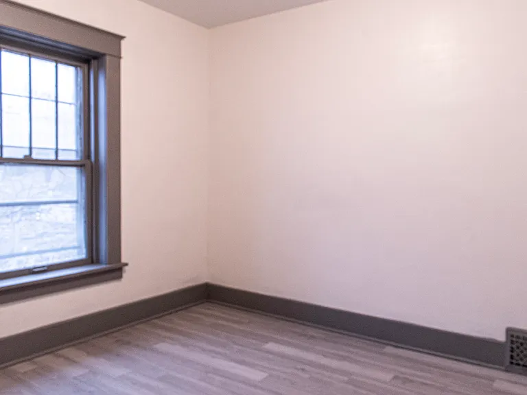 5727 King Hill Ave #1/2 — Photo 8