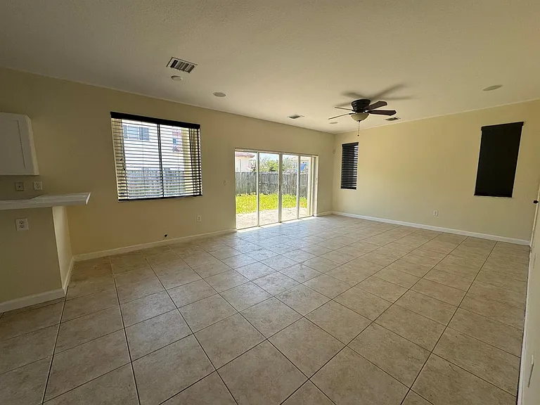 9507 SW 221st Ln — Photo 3