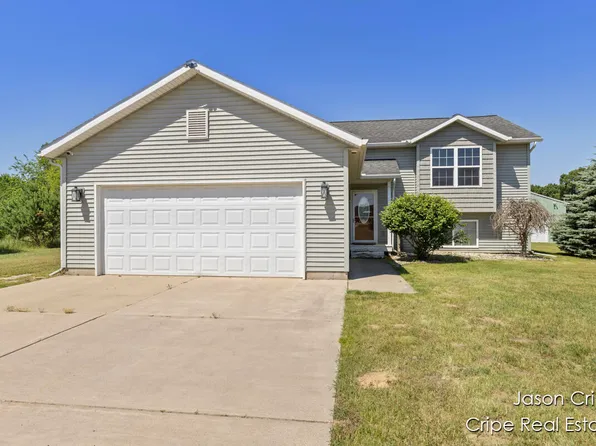 5953 Whites Bridge Rd, Belding, MI 48809