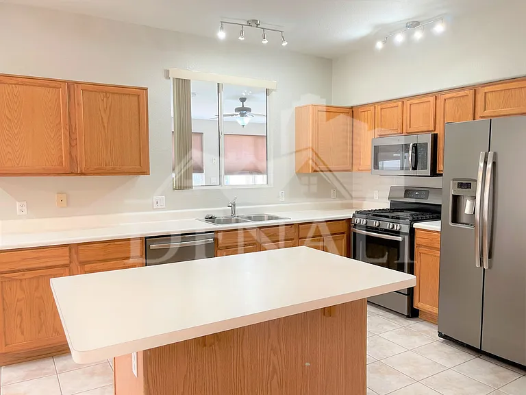 16247 W Jackson St — Photo 5