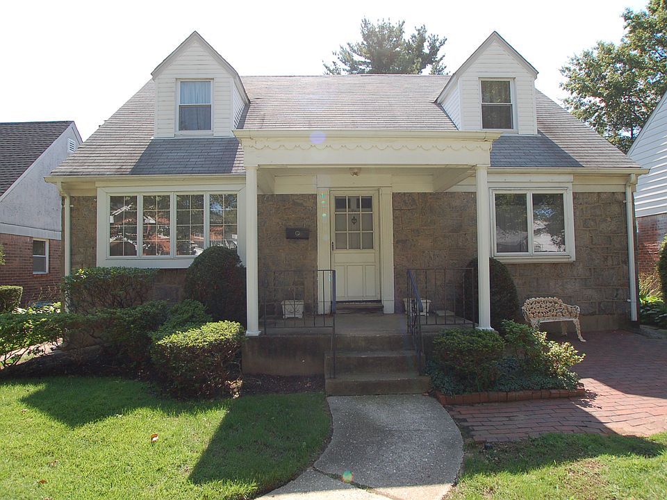 1st image of 29 Michael Ln