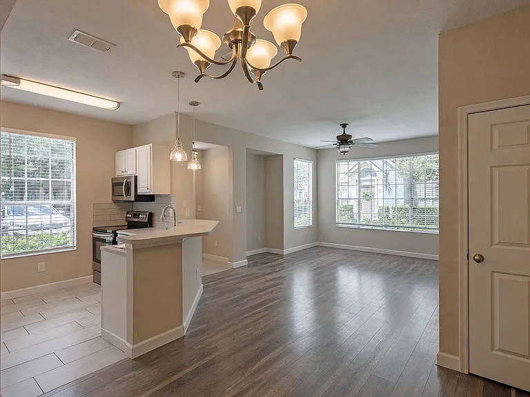 13700 Richmond Park Dr N #1501 — Photo 26
