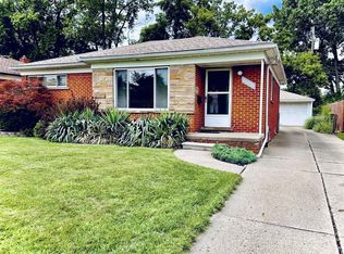 24956 N Sylbert Dr, Redford, MI 48239