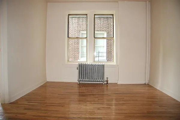 Rented by Lang Realty LLC | media 35