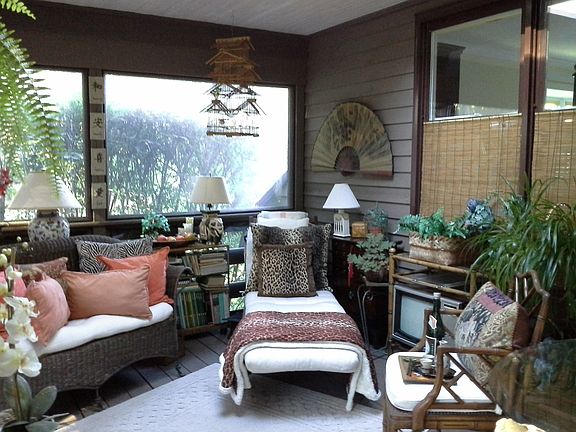 Enclosed Screened porch