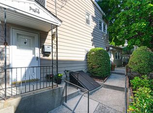 16 Russell Ave, New Rochelle, NY 10801