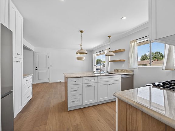 2nd image of 2864 Calle Quebracho #B