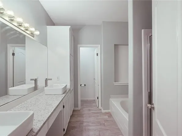 7026 Clubgate Dr, Corpus Christi, TX 78413