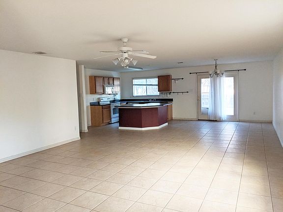 Open Kitchen Layout