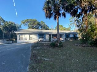 8089 W Longfellow St, Homosassa, FL 34448