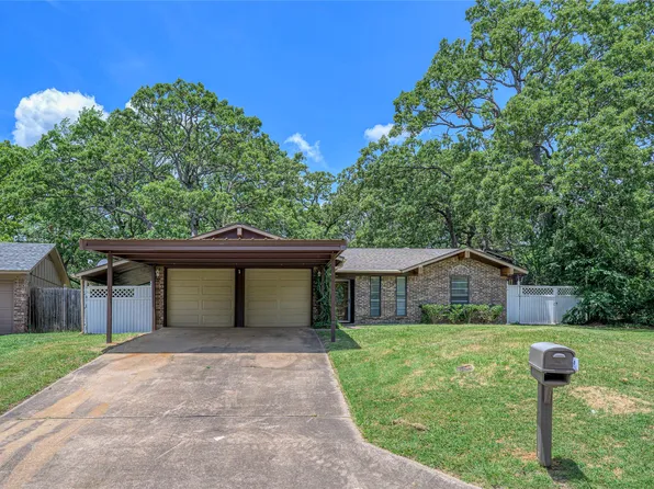 2911 W Day St, Denison, TX 75020