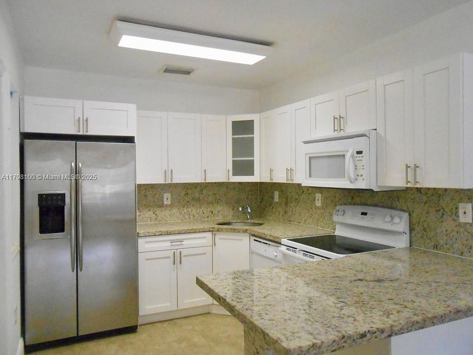 1st image of 625 South Dr #0