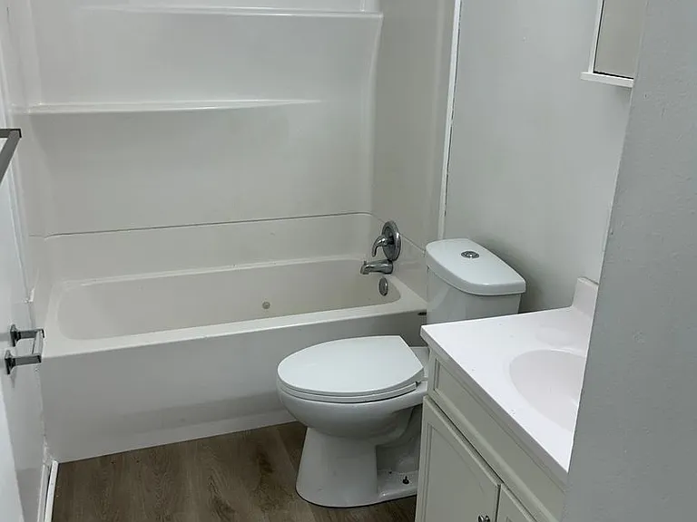 6047 Whiteford Center Rd — Photo 2