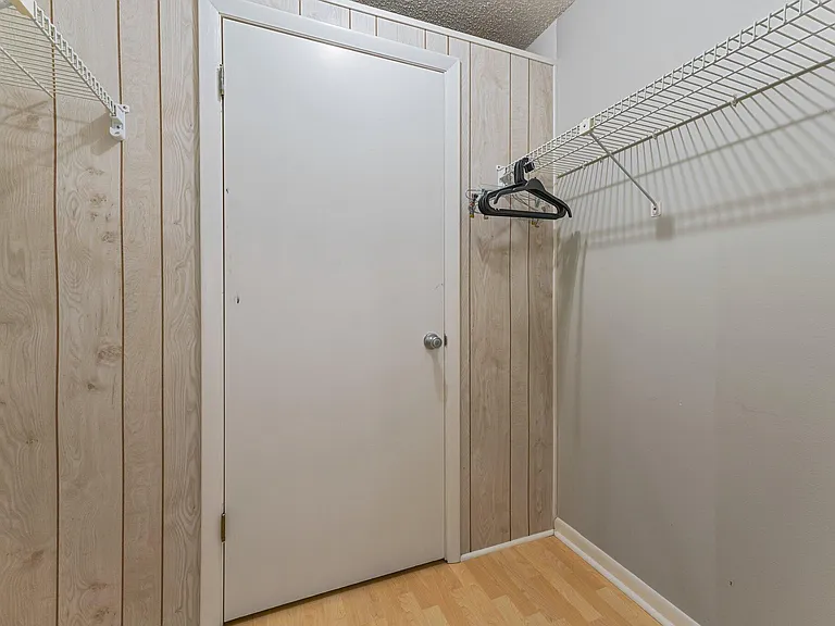 1605 S US Highway 1 #D301 — Photo 29