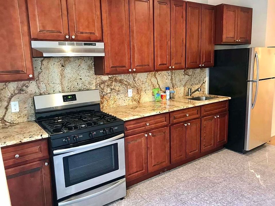 1st image of 3211 Broadway APT 1