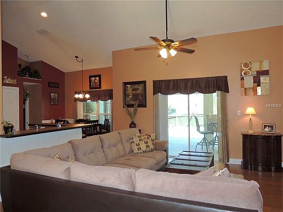 3rd image of 15537 Royal Oak Ct