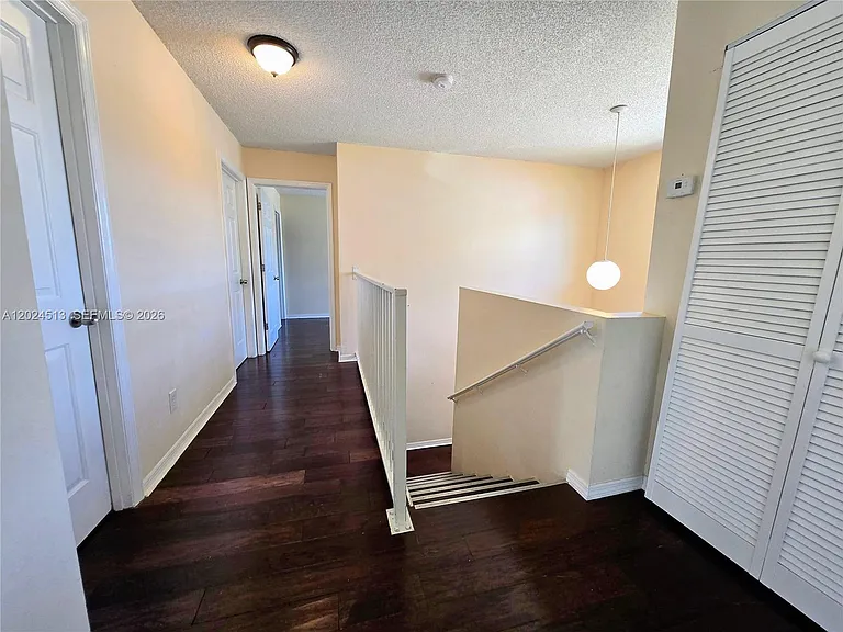 854 SW 8th Pl — Photo 12