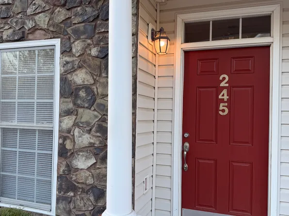 245 Sheliah Ct, Blacksburg, VA 24060