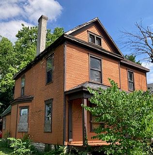 2nd image of 532 Forest Ave