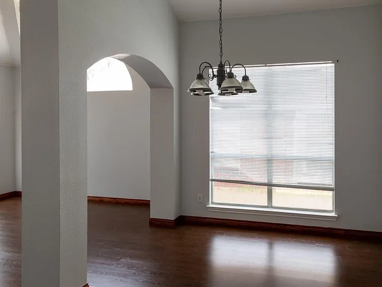 1524 Jessica Ln — Photo 16