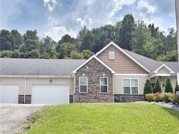 136 Rosemary Ln, Baden, PA 15005