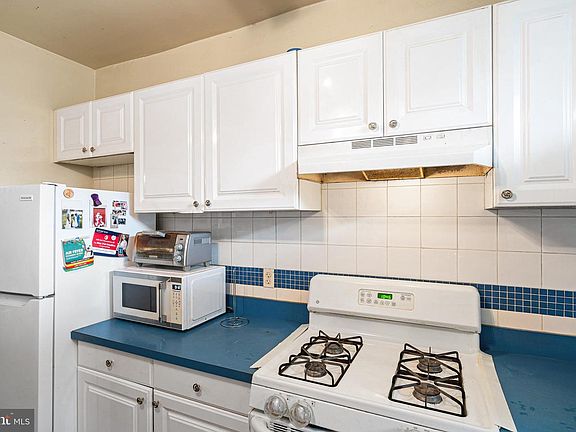 5th image of 5219 N 11th St