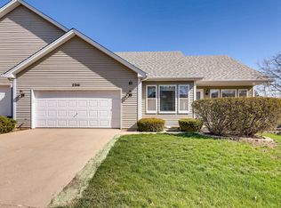 2306 Bluejay Trl, Elgin, IL 60123