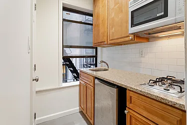 Rented by Safdie Realty Group