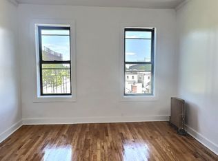 19-06 Ditmars Blvd #4, Astoria, NY 11105